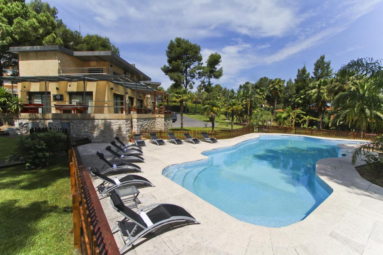 Villa Planet Салоу Экстерьер фото